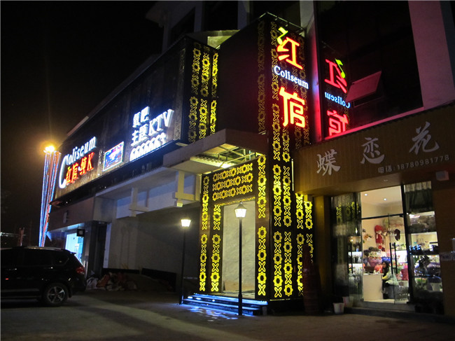 成都標識標牌安裝費用需要多少？包不包含設(shè)計？